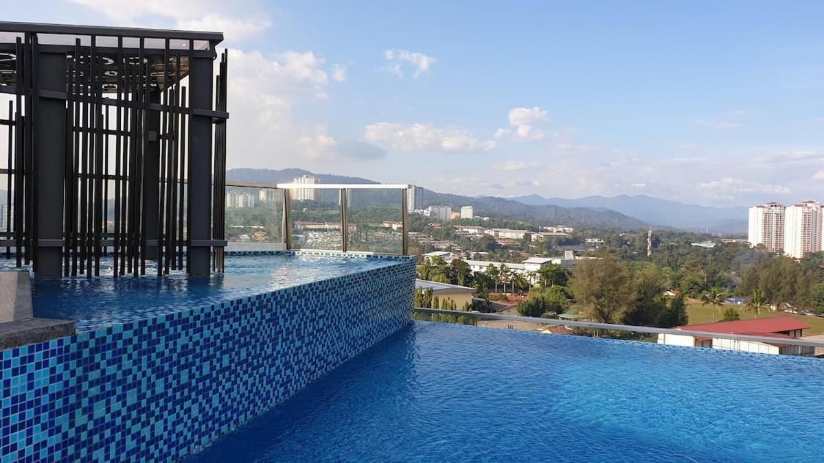 Mlh Premier Suites @ Saville Cheras Ngoại thất bức ảnh