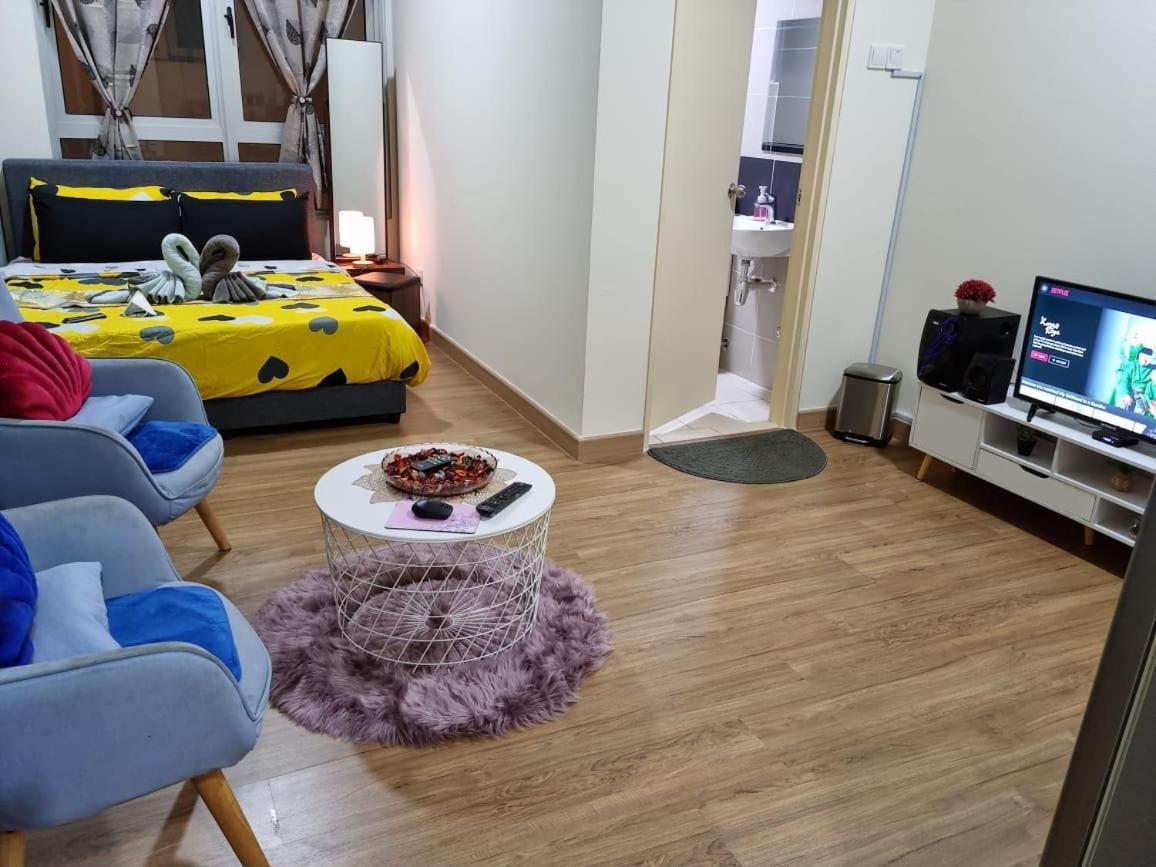 Mlh Premier Suites @ Saville Cheras Ngoại thất bức ảnh
